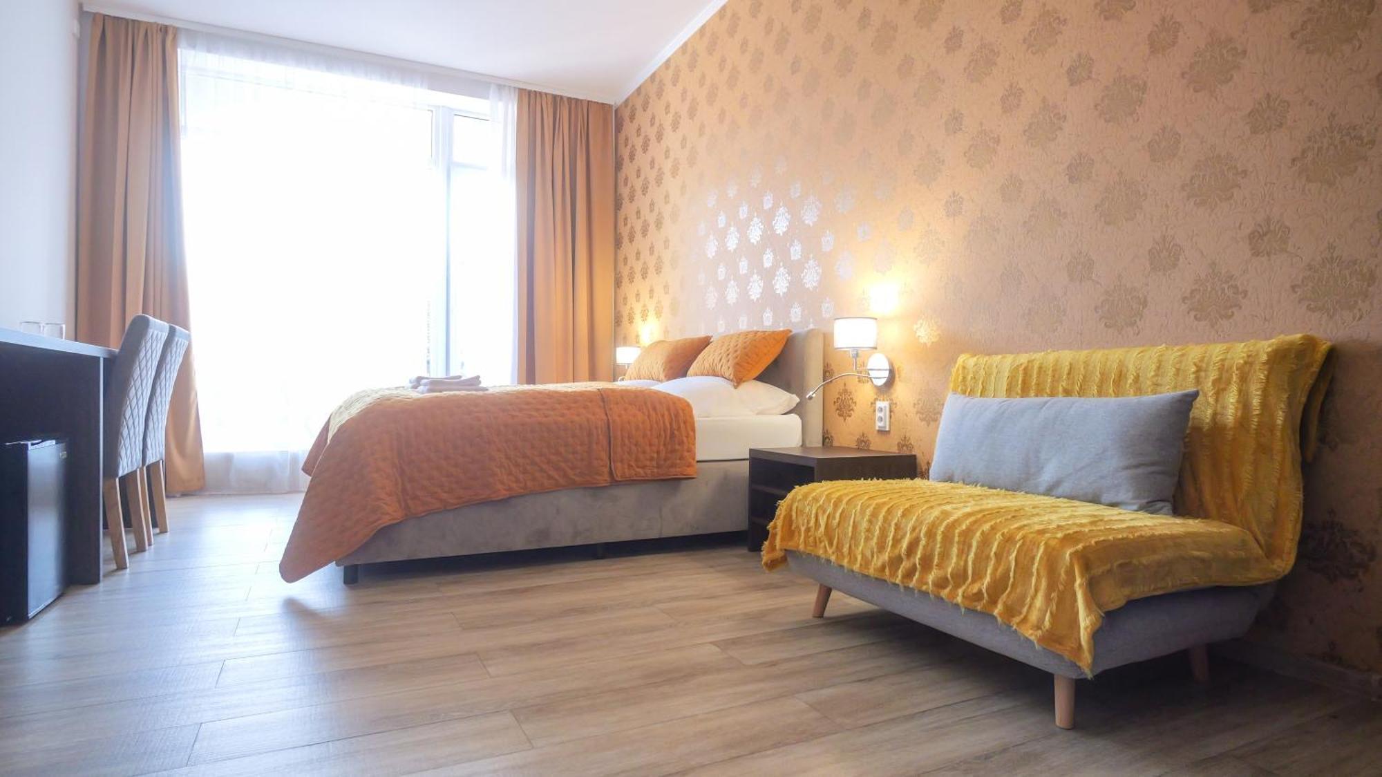 Premium City Centre Bedrooms Presov Ngoại thất bức ảnh