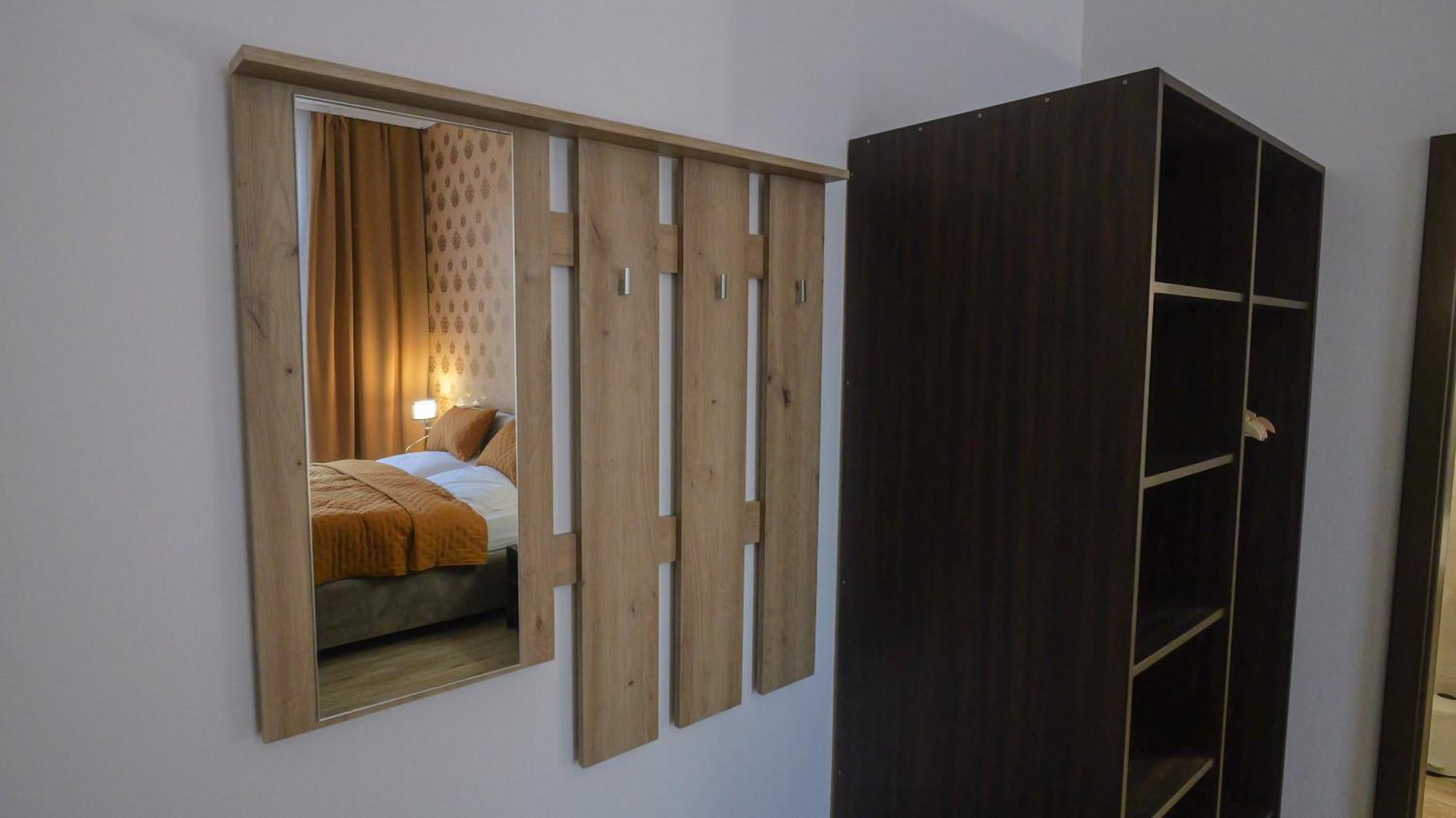Premium City Centre Bedrooms Presov Ngoại thất bức ảnh